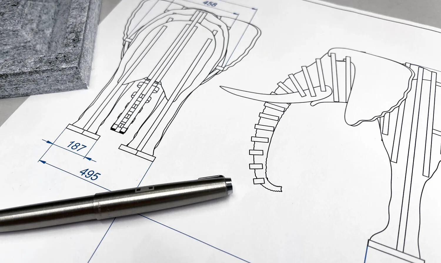 Konstruktion Elefant aus PET-Recyling Filz von ACOUSTHING® für eine optimale Raumakustik